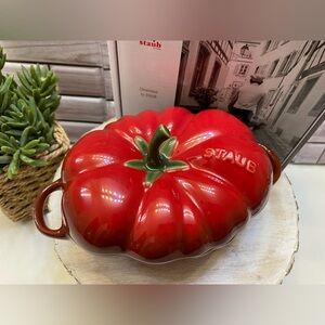 STAUB ❤️STONEWARE 0.525 qt, Tomato, Petite Dutch Oven Cocotte NIB